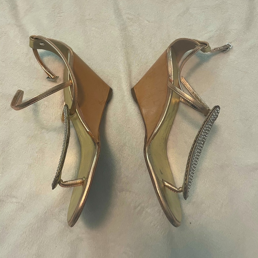 Gorgeous Giuseppe Zanotti sandals with rhinestone accents - Picture 6 of 15